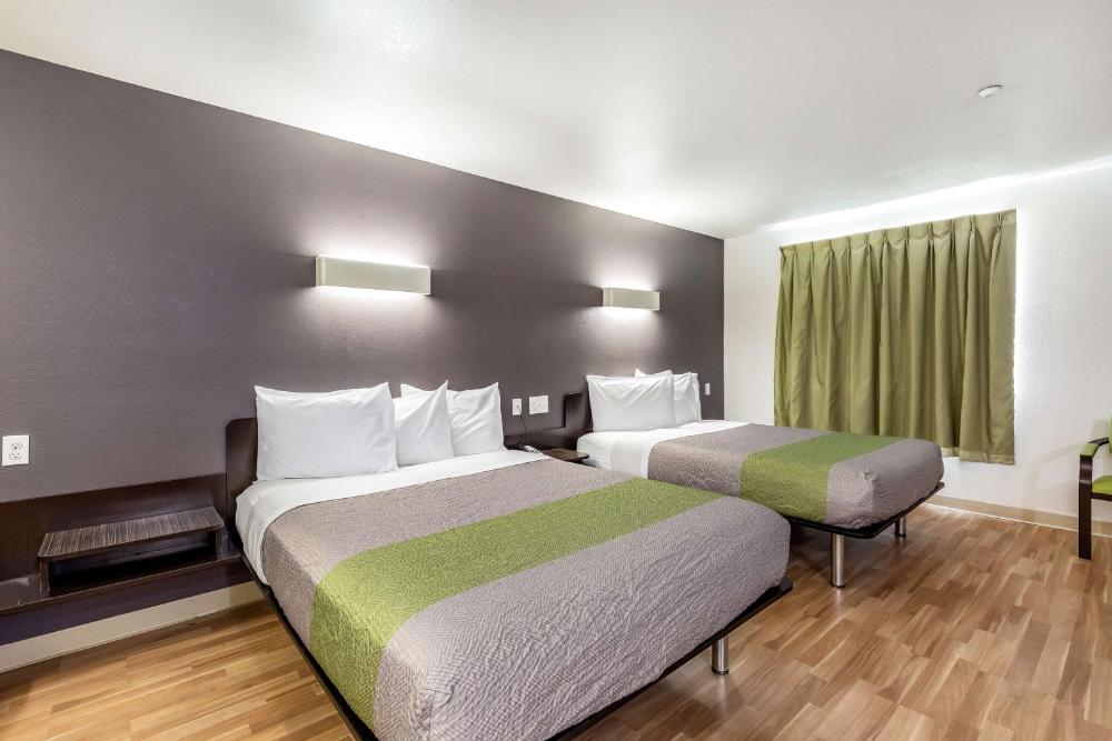 2 Full Beds | Non-Smoking, Kitchen interior